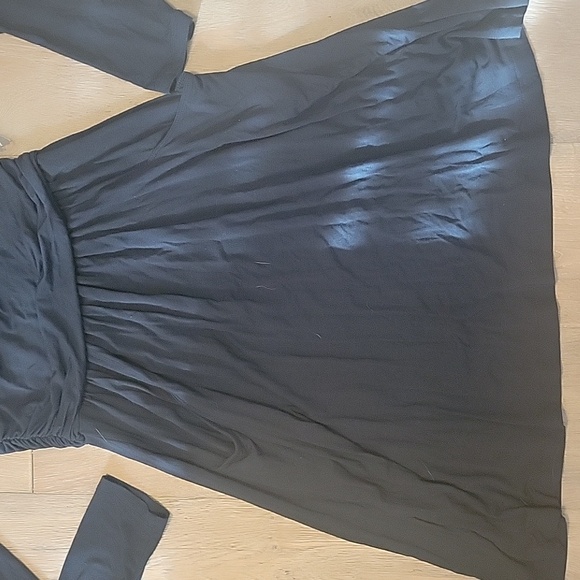 Athleta Black Long Sleeved Dress Size Medium - Picture 4 of 6